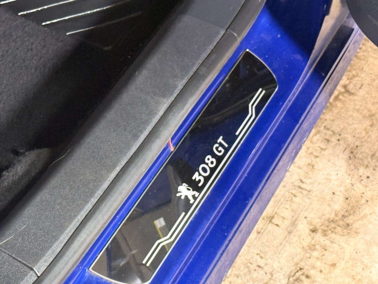 2017 PEUGEOT 308 2017 PEUGEOT 308