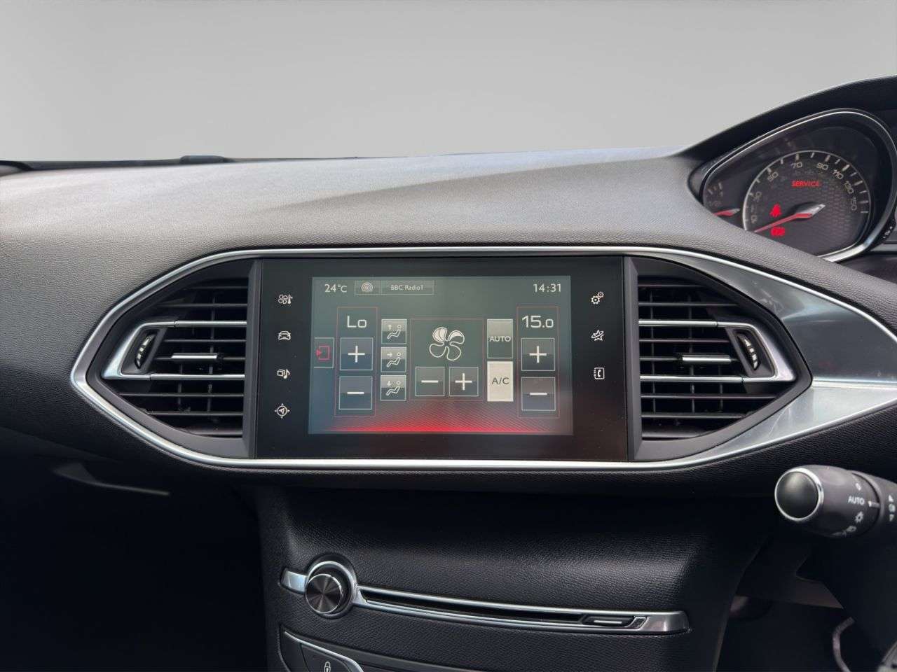 2017 PEUGEOT 308 2017 PEUGEOT 308