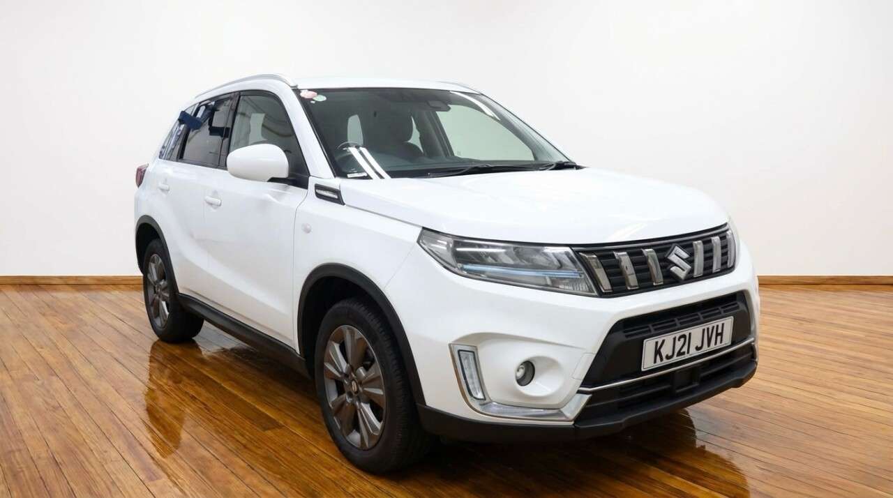 A 2021 SUZUKI VITARA 1.4 Boosterjet MHEV SZ-T SUV 5dr Petrol Hybrid Manual Euro 6 (s/s) (129 ps) A 2021 SUZUKI VITARA 1.4 Boosterjet MHEV SZ-T SUV 5dr Petrol Hybrid Manual Euro 6 (s/s) (129 ps)