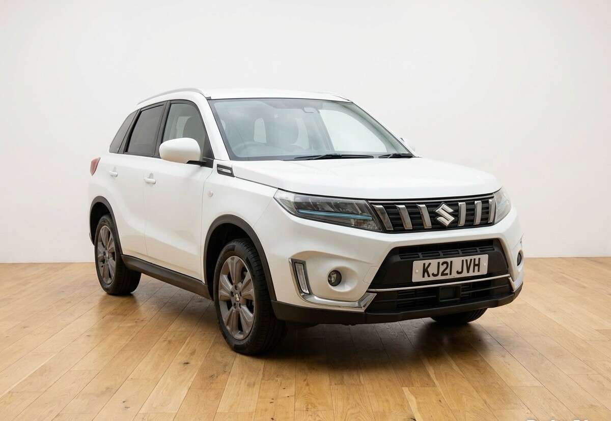 A 2021 SUZUKI VITARA 1.4 Boosterjet MHEV SZ-T SUV 5dr Petrol Hybrid Manual Euro 6 (s/s) (129 ps) A 2021 SUZUKI VITARA 1.4 Boosterjet MHEV SZ-T SUV 5dr Petrol Hybrid Manual Euro 6 (s/s) (129 ps)