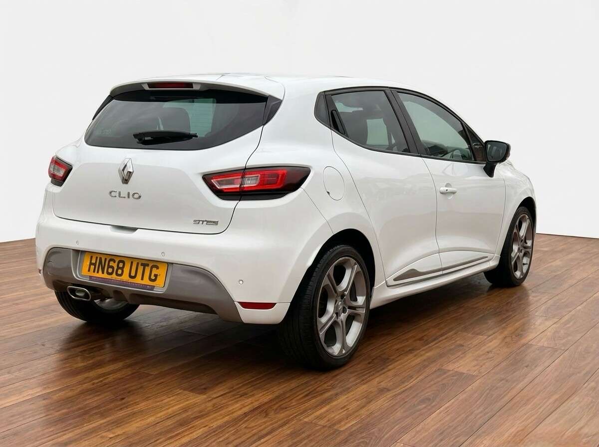 2018 RENAULT CLIO 2018 RENAULT CLIO