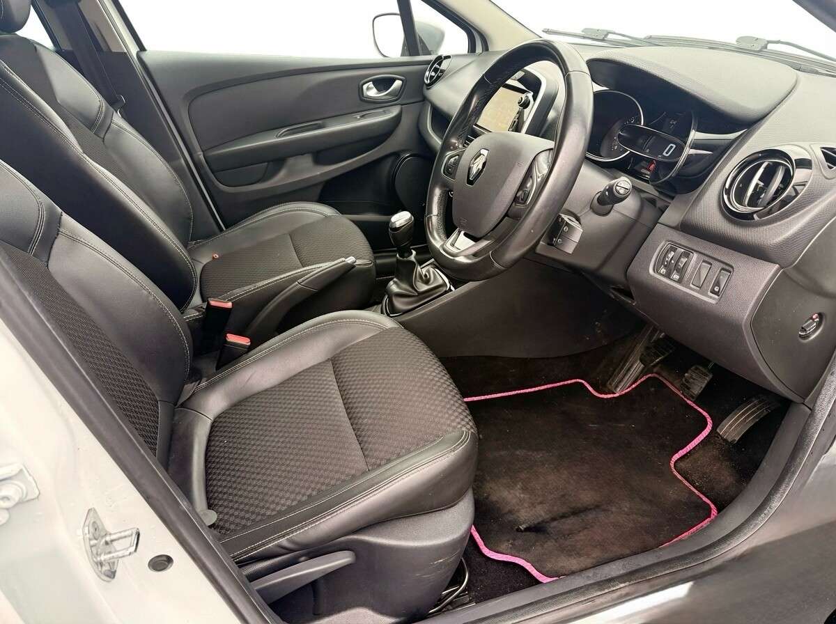 2018 RENAULT CLIO 2018 RENAULT CLIO