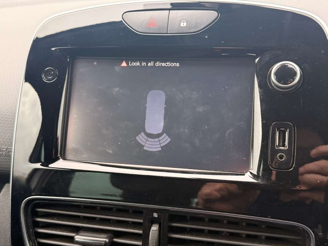 2018 RENAULT CLIO 2018 RENAULT CLIO