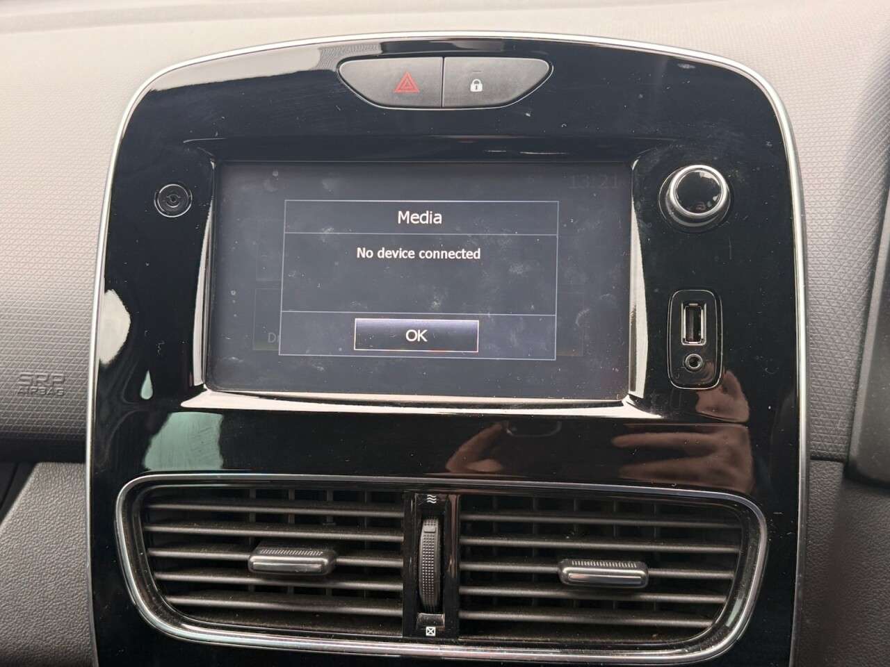 2018 RENAULT CLIO 2018 RENAULT CLIO