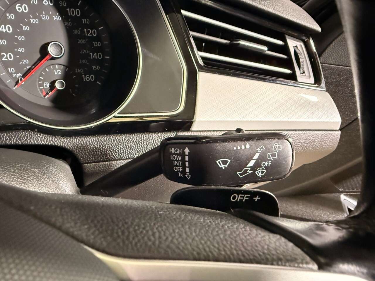 0 VOLKSWAGEN PASSAT 0 VOLKSWAGEN PASSAT