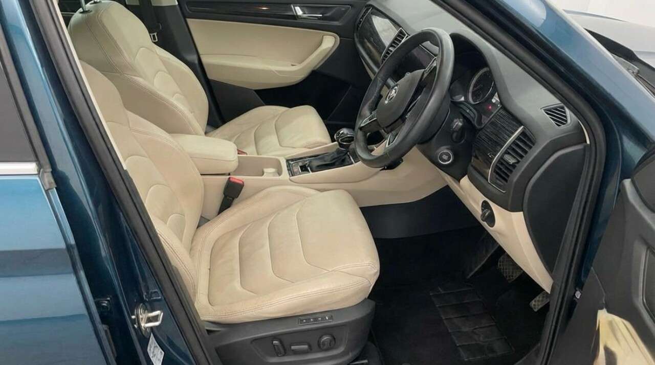 A 2019 SKODA KODIAQ 2.0 TDI Edition SUV 5dr Diesel DSG 4WD Euro 6 (s/s) (7 Seat) (190 ps) A 2019 SKODA KODIAQ 2.0 TDI Edition SUV 5dr Diesel DSG 4WD Euro 6 (s/s) (7 Seat) (190 ps)