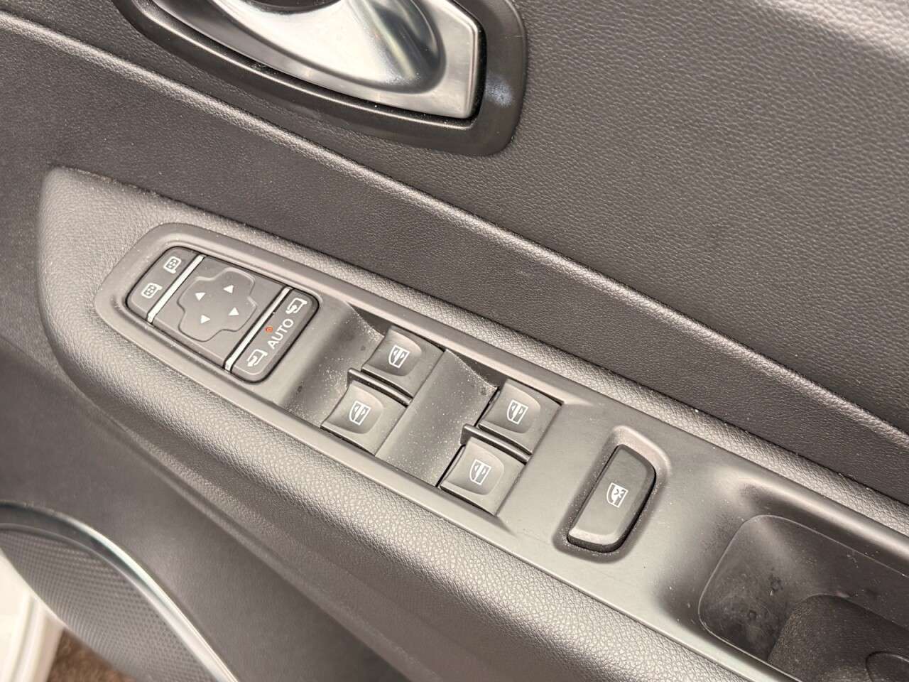 2017 RENAULT CAPTUR 2017 RENAULT CAPTUR