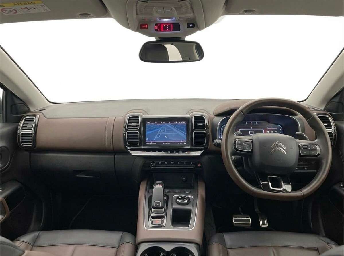 A 2019 CITROEN C5 AIRCROSS 2.0 BlueHDi Flair Plus SUV 5dr Diesel EAT8 Euro 6 (s/s) (180 ps) A 2019 CITROEN C5 AIRCROSS 2.0 BlueHDi Flair Plus SUV 5dr Diesel EAT8 Euro 6 (s/s) (180 ps)