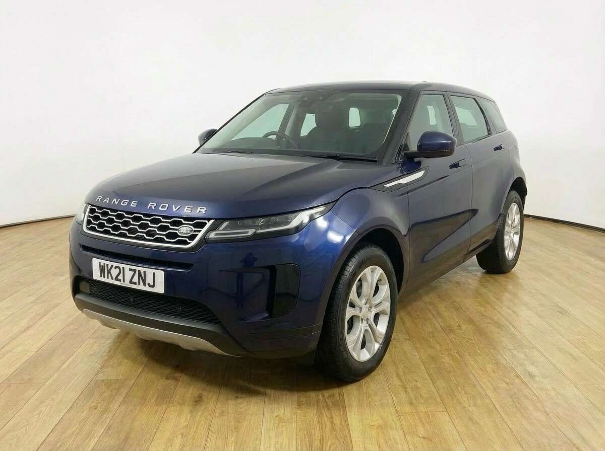 A 2021 LAND ROVER RANGE ROVER EVOQUE 1.5 P300e 12.2kWh S SUV 5dr Petrol Plug-in Hybrid Auto 4WD Euro 6 (s/s) (30 A 2021 LAND ROVER RANGE ROVER EVOQUE 1.5 P300e 12.2kWh S SUV 5dr Petrol Plug-in Hybrid Auto 4WD Euro 6 (s/s) (30