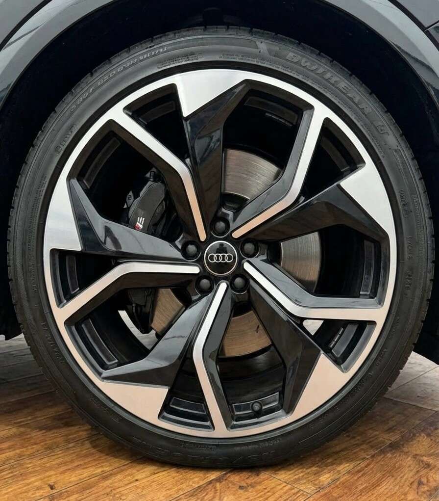 2020 AUDI RSQ8 2020 AUDI RSQ8