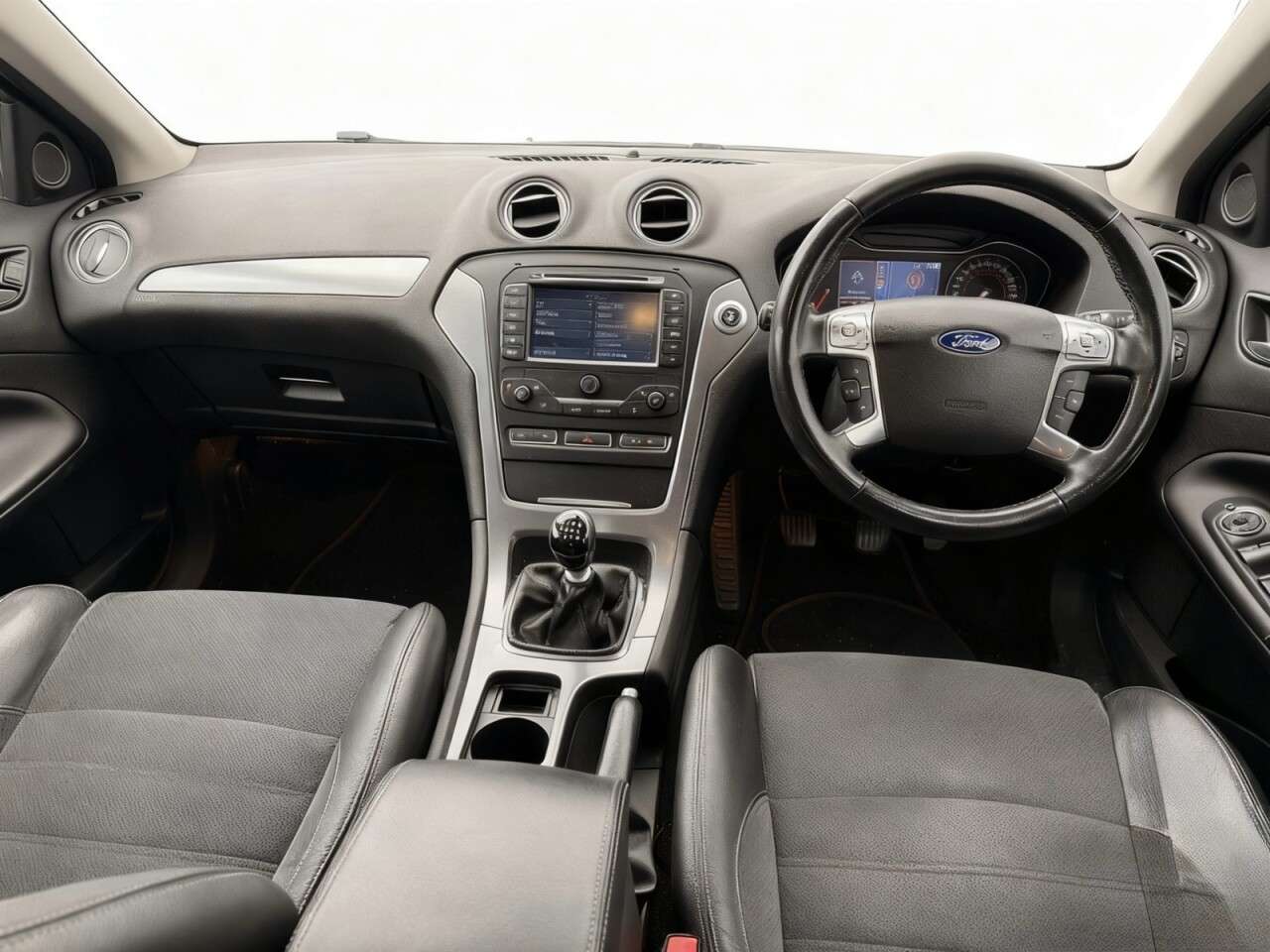 A 2013 FORD MONDEO TITANIUM X BUSINESS EDITION TDCI A 2013 FORD MONDEO TITANIUM X BUSINESS EDITION TDCI