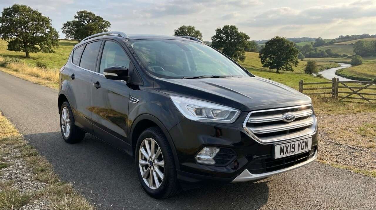 A 2019 FORD KUGA 1.5 TDCi EcoBlue Titanium Edition SUV 5dr Diesel Manual Euro 6 (s/s) (120 p A 2019 FORD KUGA 1.5 TDCi EcoBlue Titanium Edition SUV 5dr Diesel Manual Euro 6 (s/s) (120 p