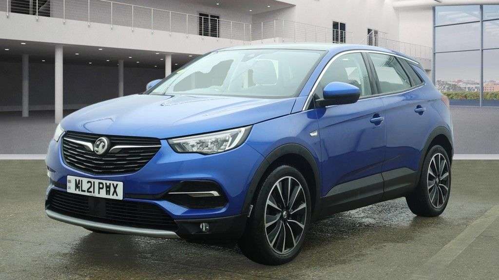 A 2021 VAUXHALL GRANDLAND X 1.2 Turbo Elite Nav SUV 5dr Petrol Manual 6Spd Euro 6 (s/s) (130 ps) A 2021 VAUXHALL GRANDLAND X 1.2 Turbo Elite Nav SUV 5dr Petrol Manual 6Spd Euro 6 (s/s) (130 ps)