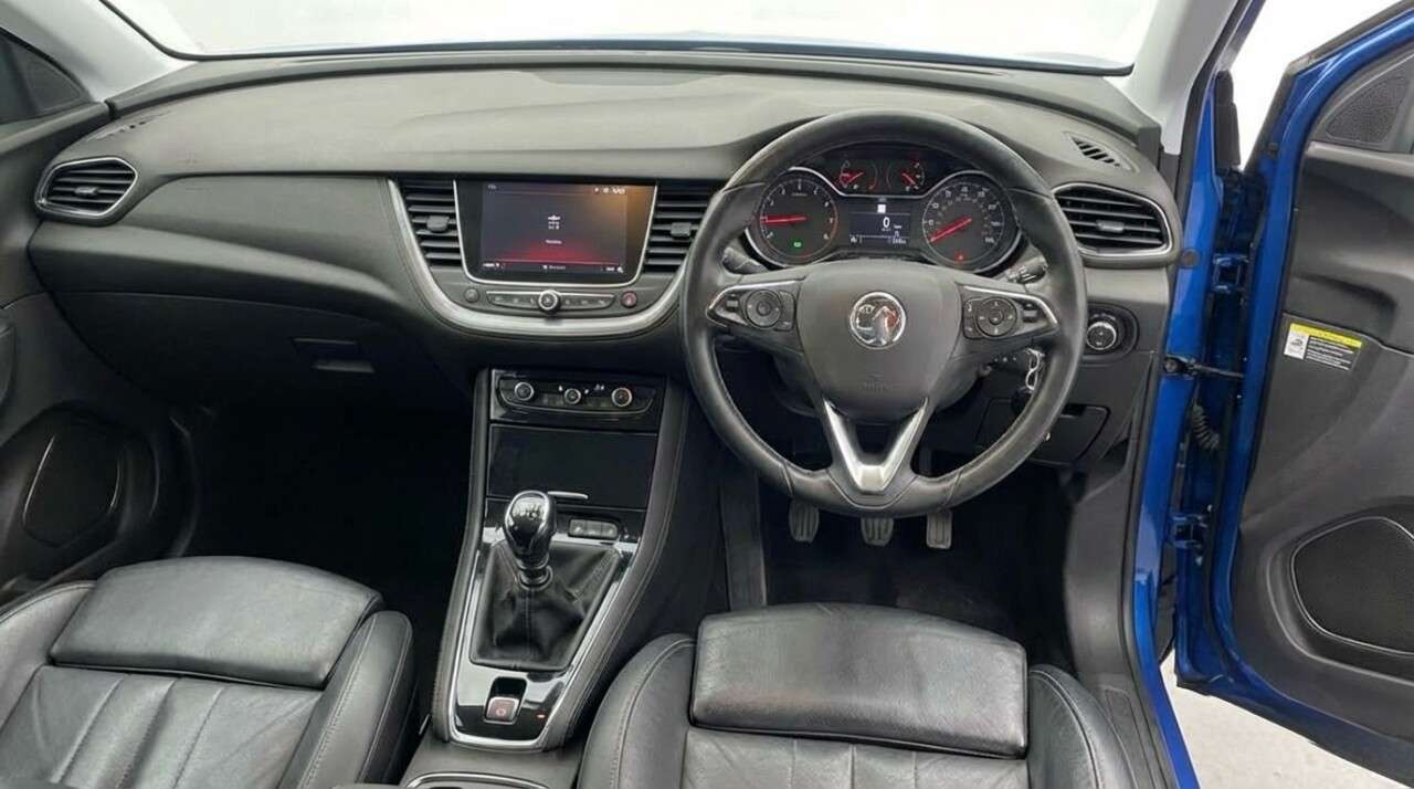A 2021 VAUXHALL GRANDLAND X 1.2 Turbo Elite Nav SUV 5dr Petrol Manual 6Spd Euro 6 (s/s) (130 ps) A 2021 VAUXHALL GRANDLAND X 1.2 Turbo Elite Nav SUV 5dr Petrol Manual 6Spd Euro 6 (s/s) (130 ps)