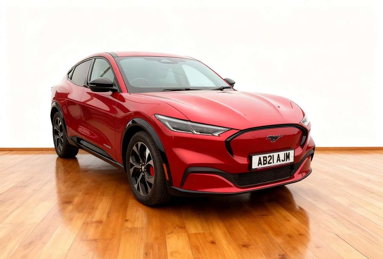 A 2022 FORD MUSTANG MACH-E Standard Range 70kWh SUV 5dr Electric Automatic AWD (269 ps) A 2022 FORD MUSTANG MACH-E Standard Range 70kWh SUV 5dr Electric Automatic AWD (269 ps)