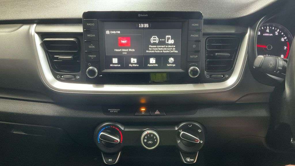 2018 KIA STONIC 2018 KIA STONIC