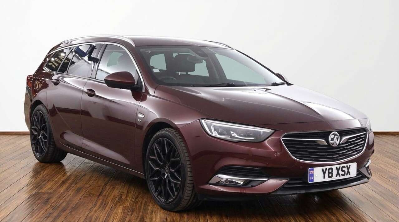 A 2018 VAUXHALL INSIGNIA 1.6 Turbo D ecoTEC BlueInjection Elite Nav Sports Tourer 5dr Diesel Manual A 2018 VAUXHALL INSIGNIA 1.6 Turbo D ecoTEC BlueInjection Elite Nav Sports Tourer 5dr Diesel Manual
