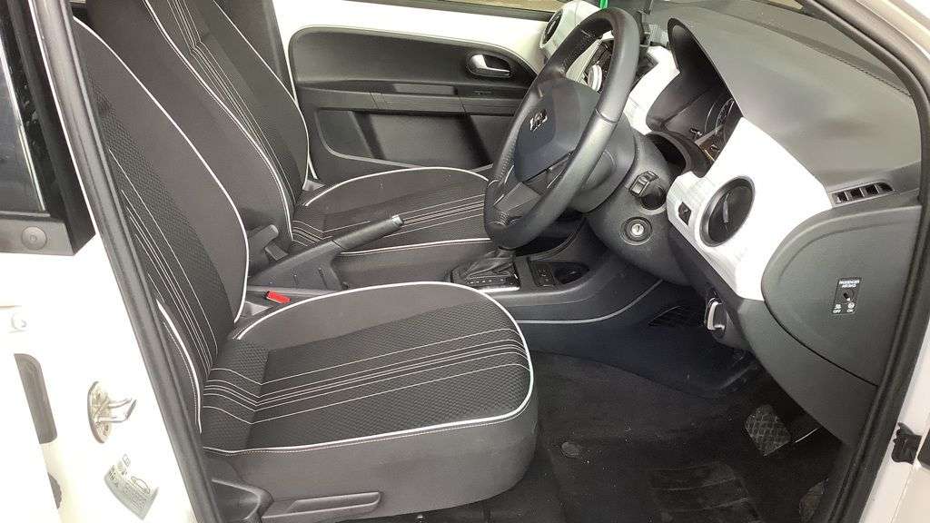 A 2021 SEAT MII 36.8kWh Hatchback 5dr Electric Auto (83 ps) A 2021 SEAT MII 36.8kWh Hatchback 5dr Electric Auto (83 ps)