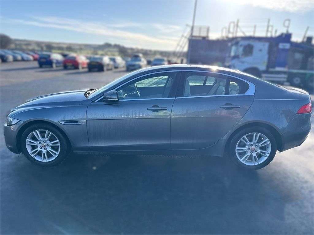2017 JAGUAR XE 2017 JAGUAR XE