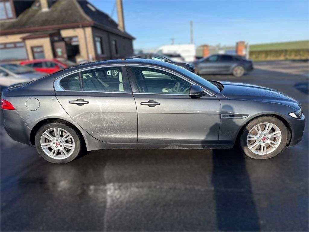 2017 JAGUAR XE 2017 JAGUAR XE