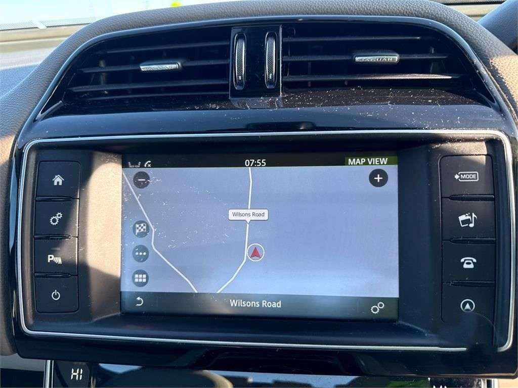 2017 JAGUAR XE 2017 JAGUAR XE