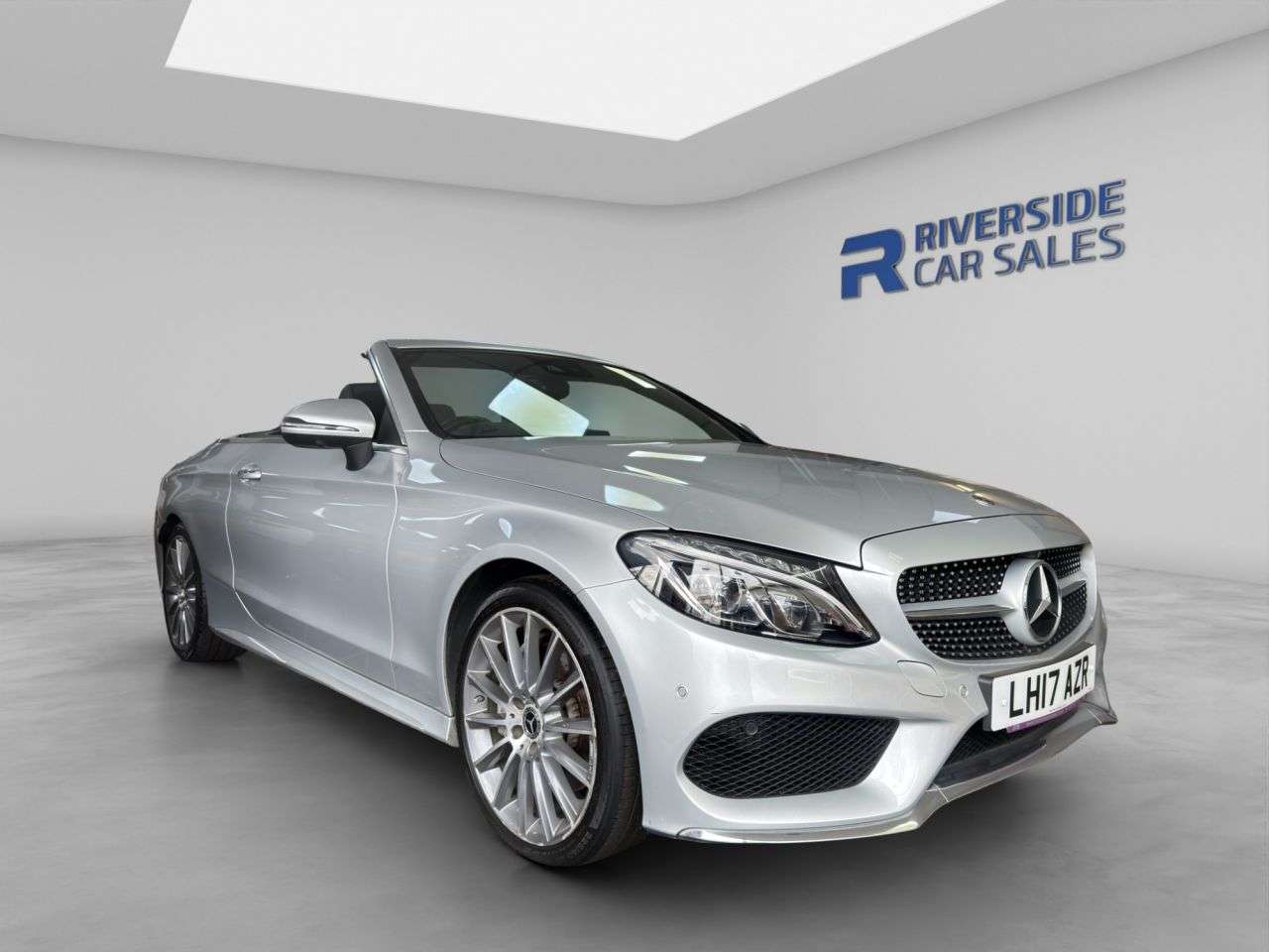 A 2017 MERCEDES-BENZ C-CLASS 2.0 C300 AMG Line (Premium Plus) Cabriolet 2dr Petrol G-Tronic+ Euro 6 (s/s A 2017 MERCEDES-BENZ C-CLASS 2.0 C300 AMG Line (Premium Plus) Cabriolet 2dr Petrol G-Tronic+ Euro 6 (s/s