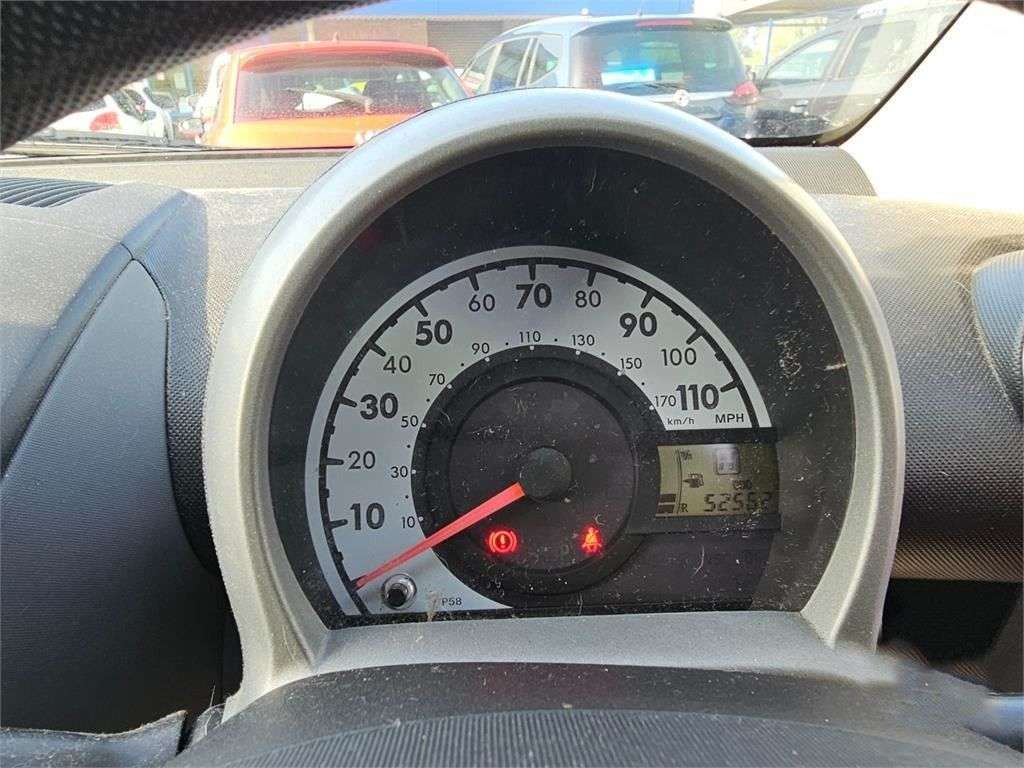 2011 PEUGEOT 107 2011 PEUGEOT 107