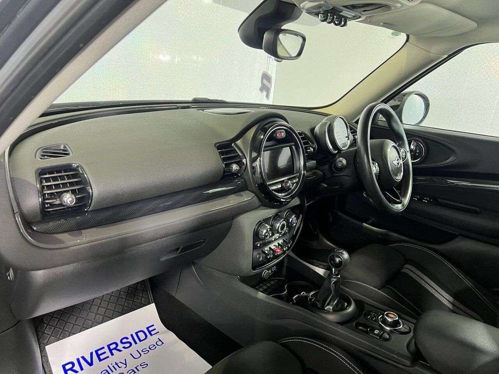 2017 MINI CLUBMAN 2017 MINI CLUBMAN
