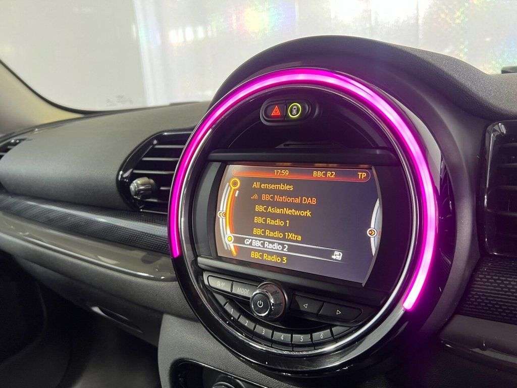 2017 MINI CLUBMAN 2017 MINI CLUBMAN