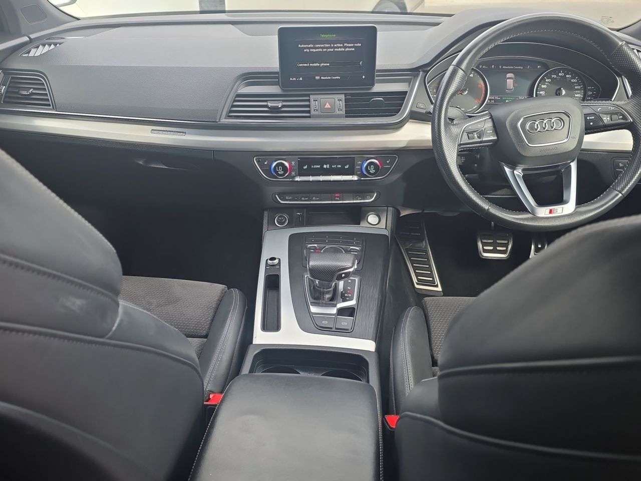 A 2019 AUDI Q5 2.0 TDI 40 S line SUV 5dr Diesel S Tronic quattro Euro 6 (s/s) (190 ps) A 2019 AUDI Q5 2.0 TDI 40 S line SUV 5dr Diesel S Tronic quattro Euro 6 (s/s) (190 ps)