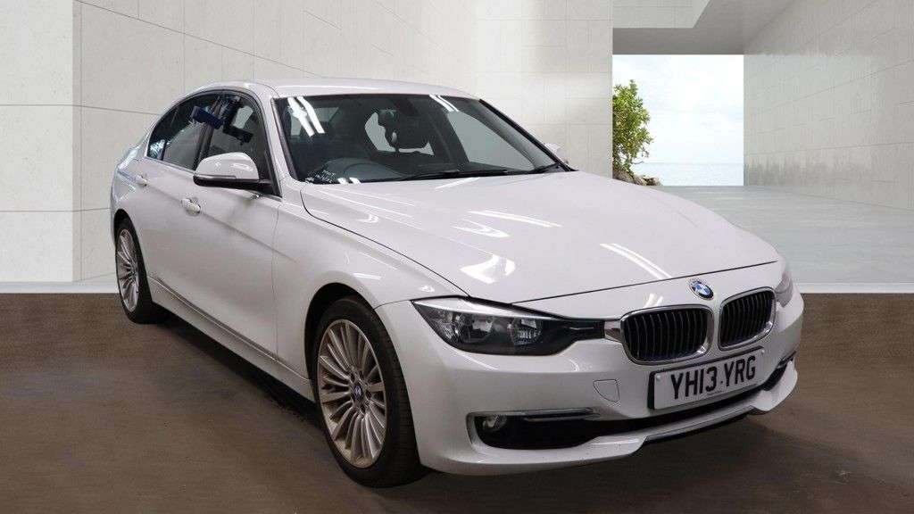A 2013 BMW 3 SERIES 2.0 320d Luxury Saloon 4dr Diesel Manual Euro 5 (s/s) (184 ps) A 2013 BMW 3 SERIES 2.0 320d Luxury Saloon 4dr Diesel Manual Euro 5 (s/s) (184 ps)