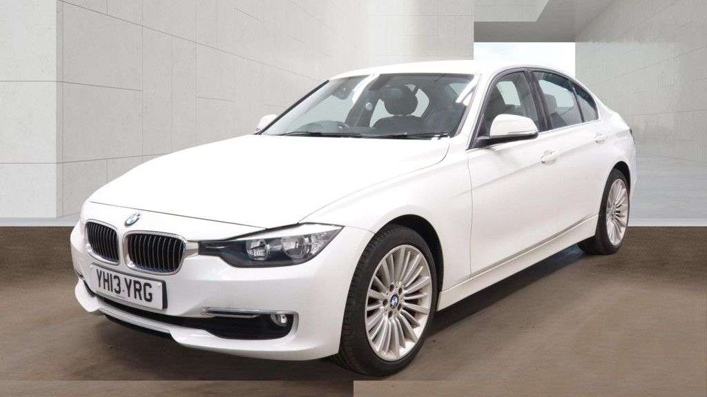 A 2013 BMW 3 SERIES 2.0 320d Luxury Saloon 4dr Diesel Manual Euro 5 (s/s) (184 ps) A 2013 BMW 3 SERIES 2.0 320d Luxury Saloon 4dr Diesel Manual Euro 5 (s/s) (184 ps)