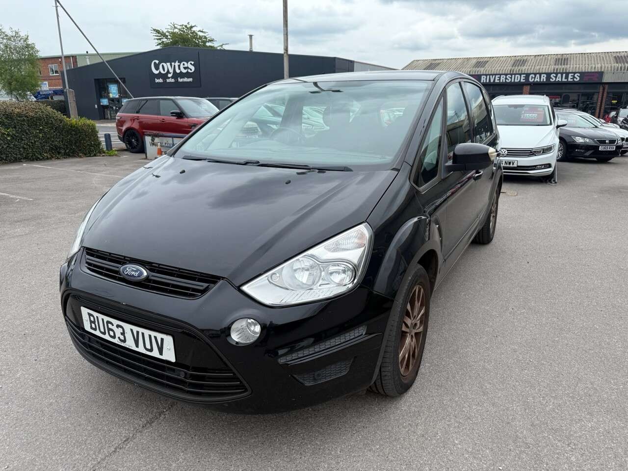 A 2013 FORD S-MAX 1.6 TDCi Zetec MPV 5dr Diesel Manual Euro 5 (s/s) (115 ps) A 2013 FORD S-MAX 1.6 TDCi Zetec MPV 5dr Diesel Manual Euro 5 (s/s) (115 ps)