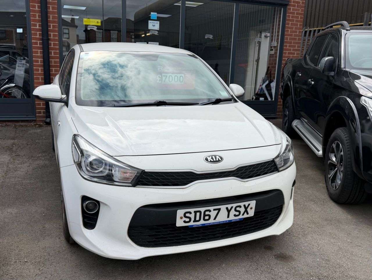 A 2017 KIA RIO 1.25 1 Hatchback 5dr Petrol Manual Euro 6 (s/s) (83 bhp) A 2017 KIA RIO 1.25 1 Hatchback 5dr Petrol Manual Euro 6 (s/s) (83 bhp)