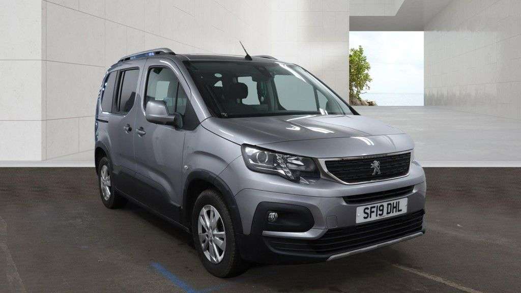 A 2019 PEUGEOT RIFTER **WAV** 1.5 BlueHDi Allure Standard MPV 5dr Diesel Manual Euro 6 (100 ps) A 2019 PEUGEOT RIFTER **WAV** 1.5 BlueHDi Allure Standard MPV 5dr Diesel Manual Euro 6 (100 ps)
