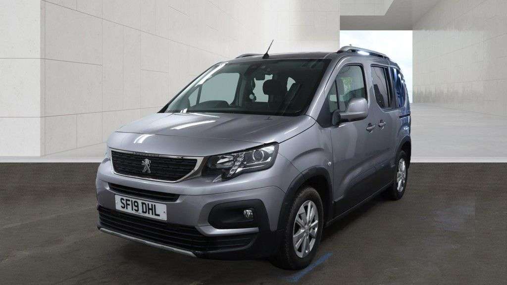 A 2019 PEUGEOT RIFTER **WAV** 1.5 BlueHDi Allure Standard MPV 5dr Diesel Manual Euro 6 (100 ps) A 2019 PEUGEOT RIFTER **WAV** 1.5 BlueHDi Allure Standard MPV 5dr Diesel Manual Euro 6 (100 ps)