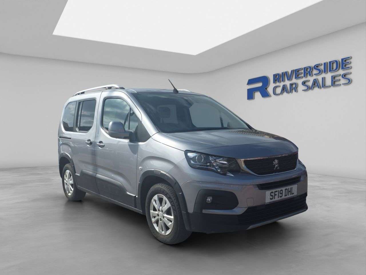 A 2019 PEUGEOT RIFTER **WAV** 1.5 BlueHDi Allure Standard MPV 5dr Diesel Manual Euro 6 (100 ps) F A 2019 PEUGEOT RIFTER **WAV** 1.5 BlueHDi Allure Standard MPV 5dr Diesel Manual Euro 6 (100 ps) F