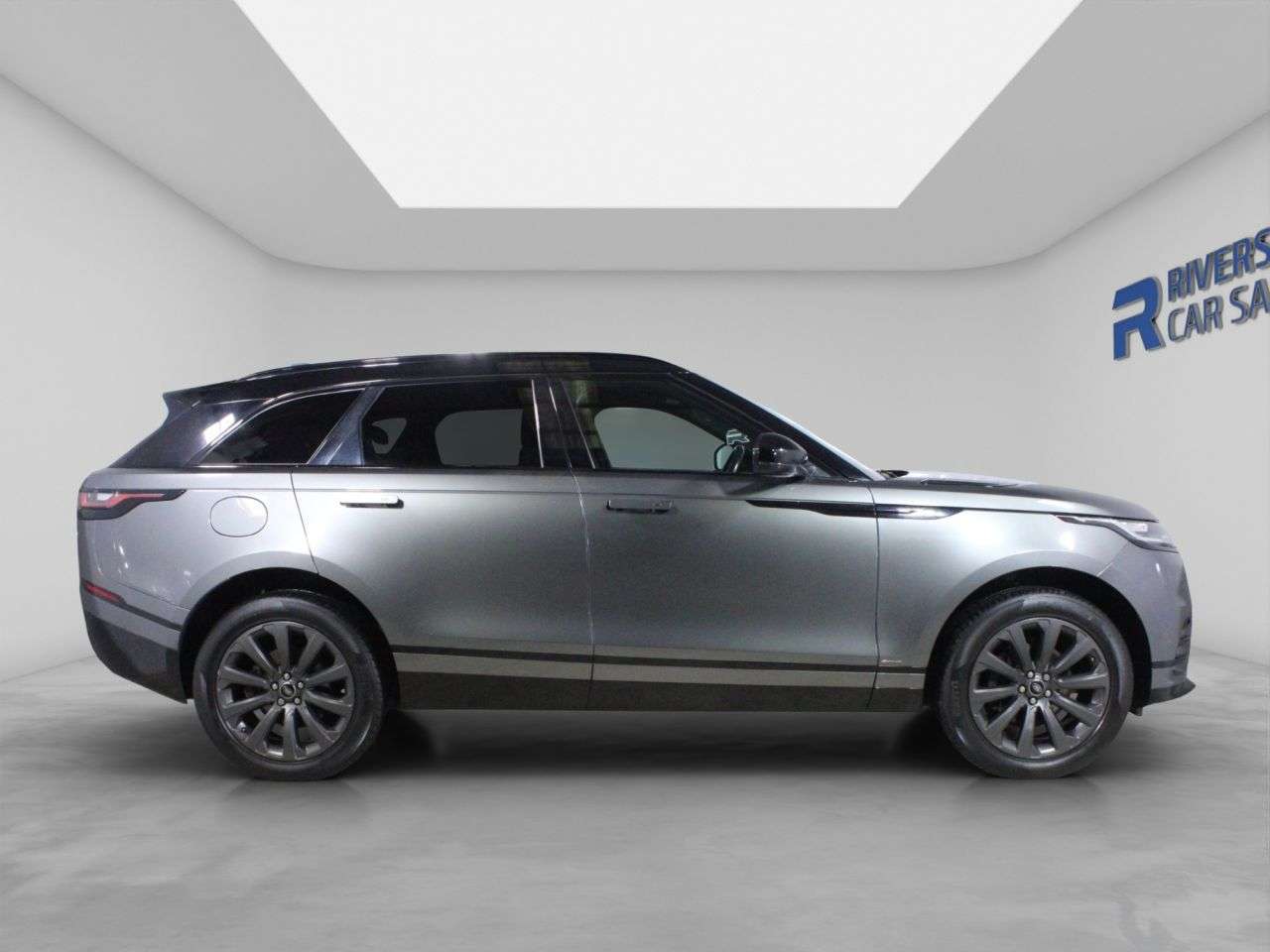 A 2018 LAND ROVER RANGE ROVER VELAR 2.0 D240 R-Dynamic S SUV 5dr Diesel Auto 4WD Euro 6 (s/s) (240 ps) Timing C A 2018 LAND ROVER RANGE ROVER VELAR 2.0 D240 R-Dynamic S SUV 5dr Diesel Auto 4WD Euro 6 (s/s) (240 ps) Timing C