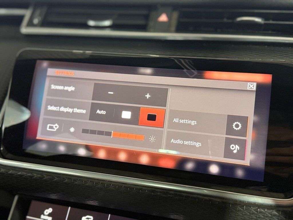 2018 LAND ROVER RANGE ROVER VELAR 2018 LAND ROVER RANGE ROVER VELAR
