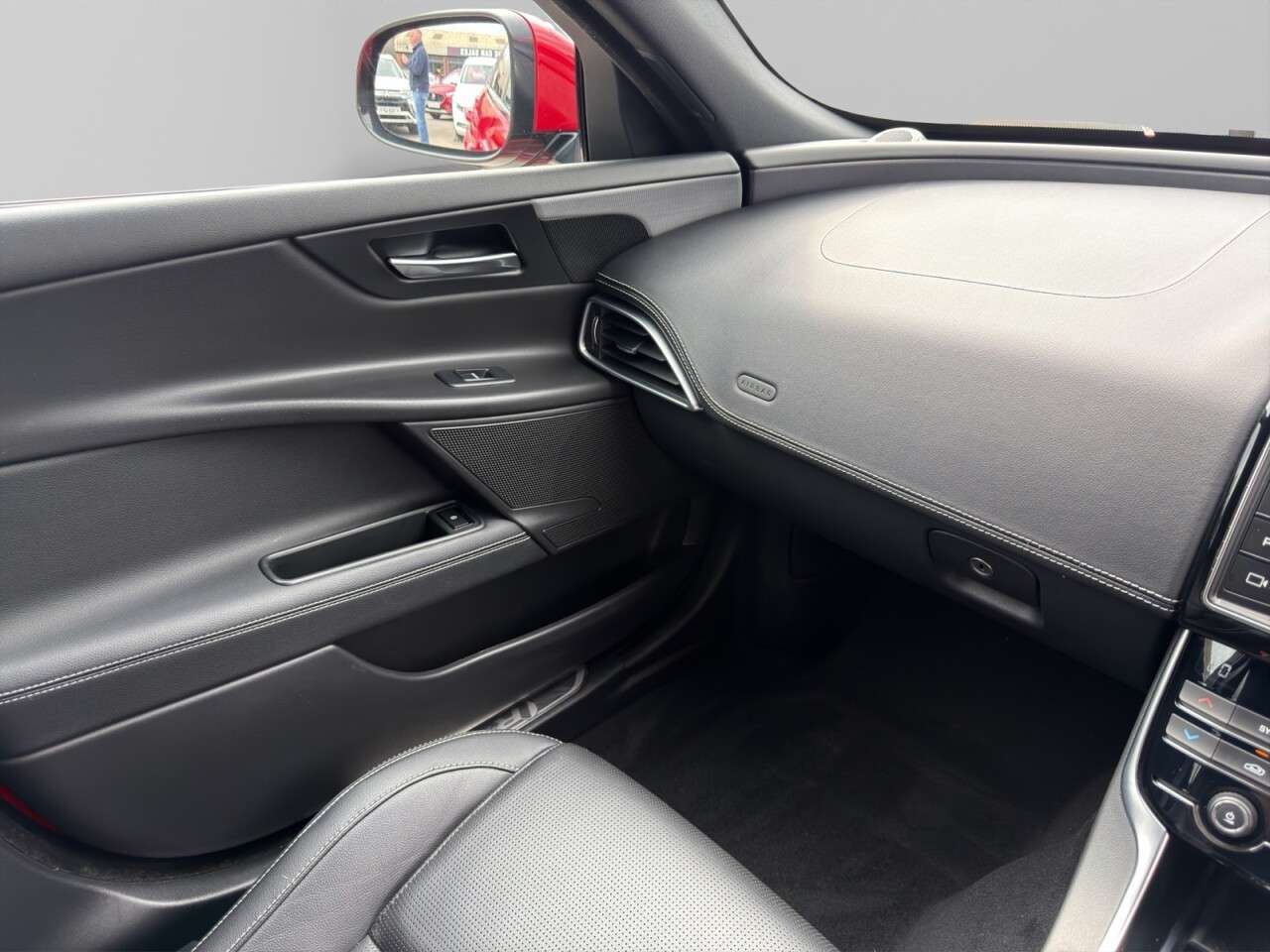 2018 JAGUAR XE 2018 JAGUAR XE