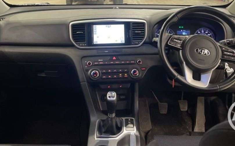 A 2018 KIA SPORTAGE 1.6 T-GDi 2 SUV 5dr Petrol Manual AWD Euro 6 (s/s) (174 bhp) A 2018 KIA SPORTAGE 1.6 T-GDi 2 SUV 5dr Petrol Manual AWD Euro 6 (s/s) (174 bhp)