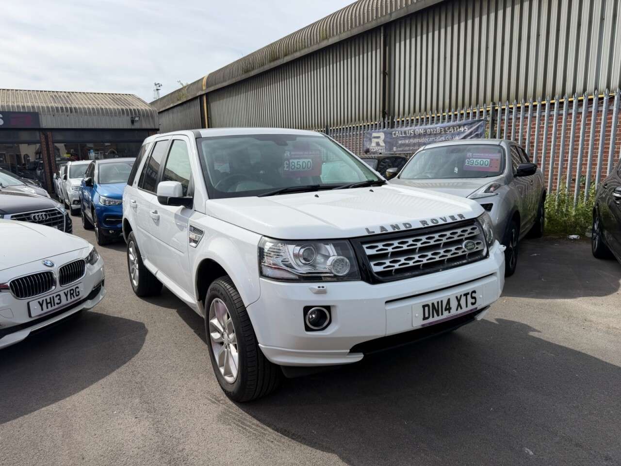 A 2014 LAND ROVER FREELANDER 2 2.2 TD4 XS SUV 5dr Diesel Manual 4WD Euro 5 (s/s) (150 ps) Cambelt @ 70k in A 2014 LAND ROVER FREELANDER 2 2.2 TD4 XS SUV 5dr Diesel Manual 4WD Euro 5 (s/s) (150 ps) Cambelt @ 70k in
