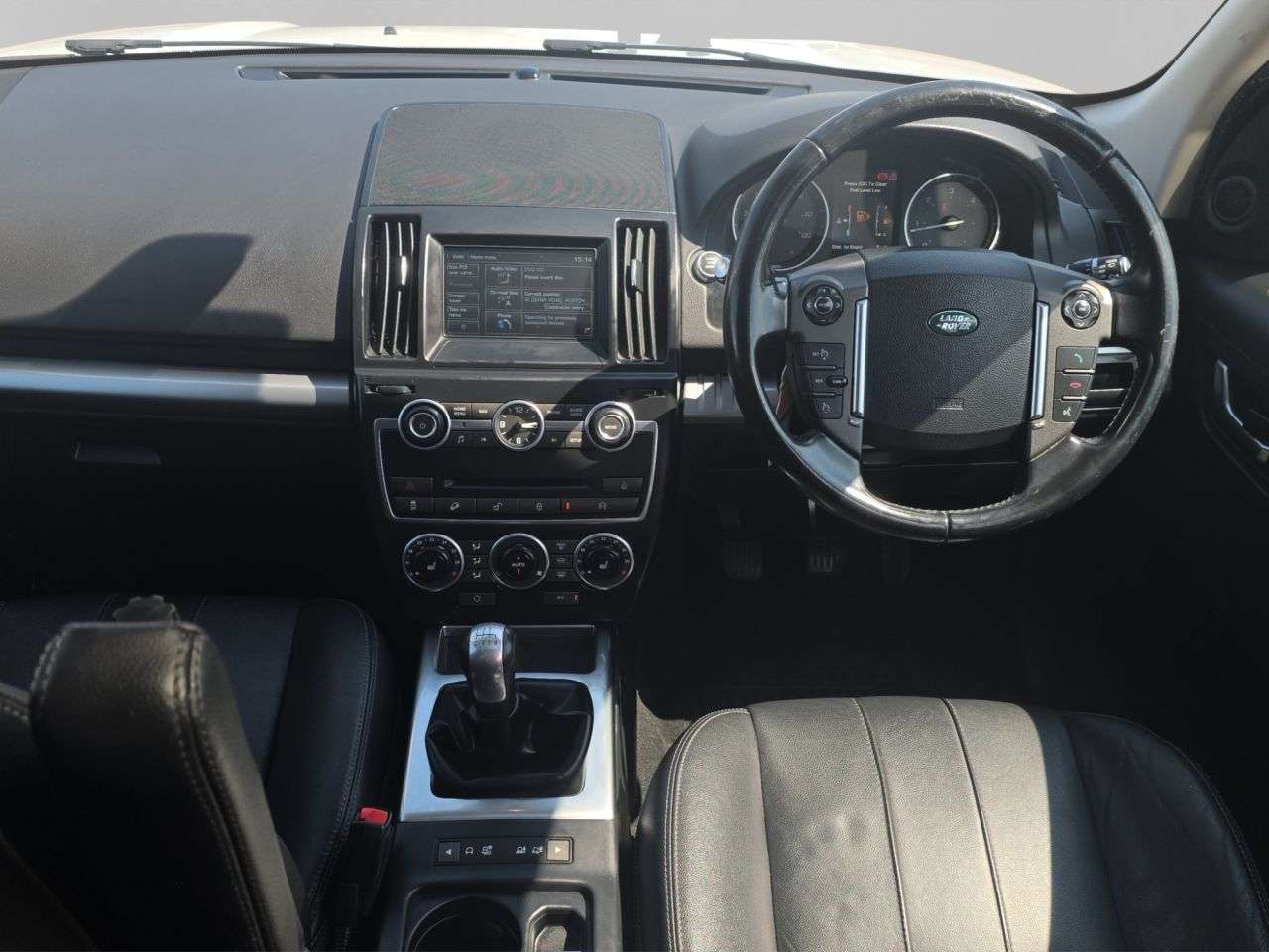 A 2014 LAND ROVER FREELANDER 2 2.2 TD4 XS SUV 5dr Diesel Manual 4WD Euro 5 (s/s) (150 ps) Cambelt @ 70k in A 2014 LAND ROVER FREELANDER 2 2.2 TD4 XS SUV 5dr Diesel Manual 4WD Euro 5 (s/s) (150 ps) Cambelt @ 70k in