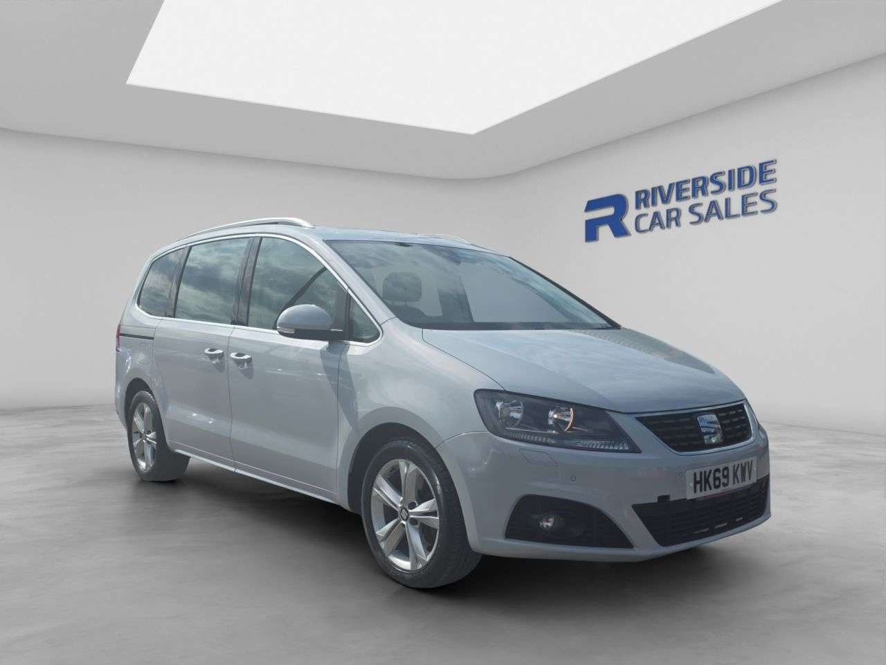 A 2019 SEAT ALHAMBRA 2.0 TDI XCELLENCE MPV 5dr Diesel DSG Euro 6 (s/s) (150 ps) 2 Services A 2019 SEAT ALHAMBRA 2.0 TDI XCELLENCE MPV 5dr Diesel DSG Euro 6 (s/s) (150 ps) 2 Services