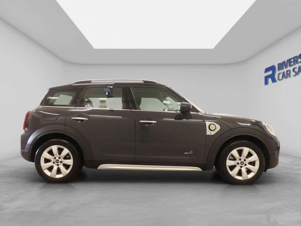 A 2021 MINI COUNTRYMAN 1.5 10kWh Cooper SE Classic SUV 5dr Petrol Plug-in Hybrid Auto ALL4 Euro 6 A 2021 MINI COUNTRYMAN 1.5 10kWh Cooper SE Classic SUV 5dr Petrol Plug-in Hybrid Auto ALL4 Euro 6