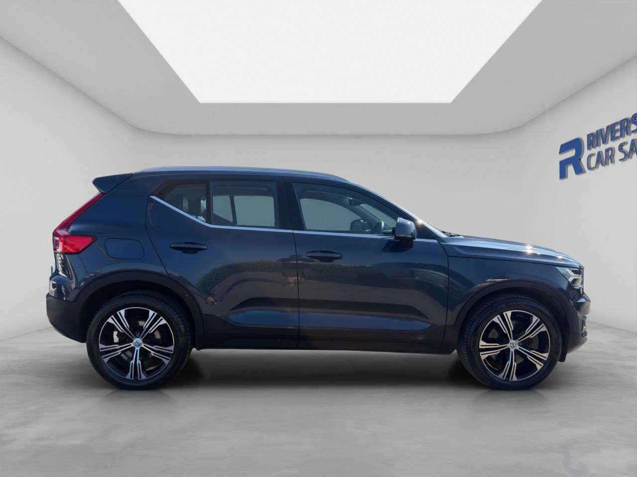 A 2021 VOLVO XC40 1.5h T5 Twin Engine Recharge 10.7kWh Inscription Pro SUV 5dr Petrol Plug-in A 2021 VOLVO XC40 1.5h T5 Twin Engine Recharge 10.7kWh Inscription Pro SUV 5dr Petrol Plug-in