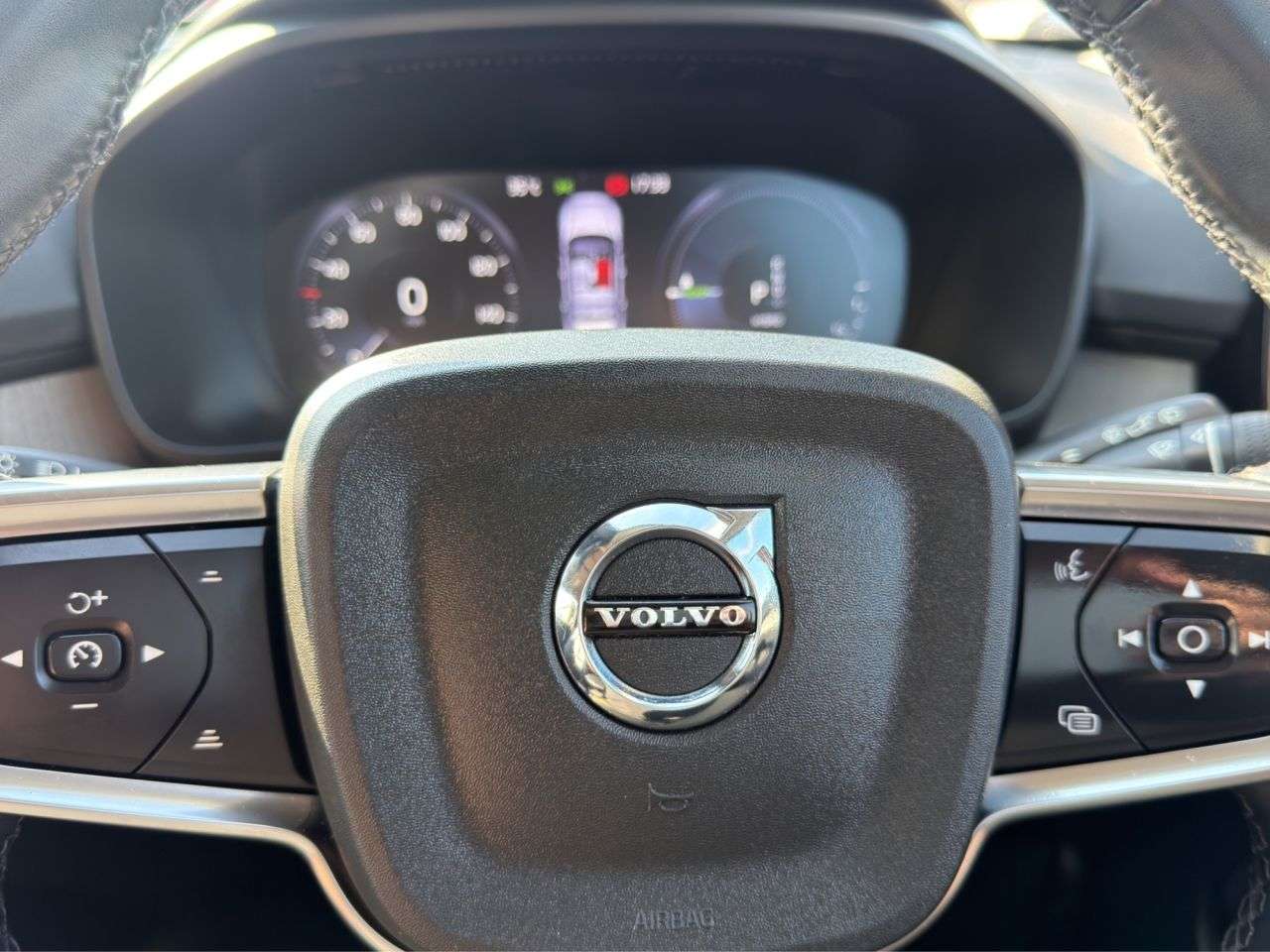 2021 VOLVO XC40 2021 VOLVO XC40