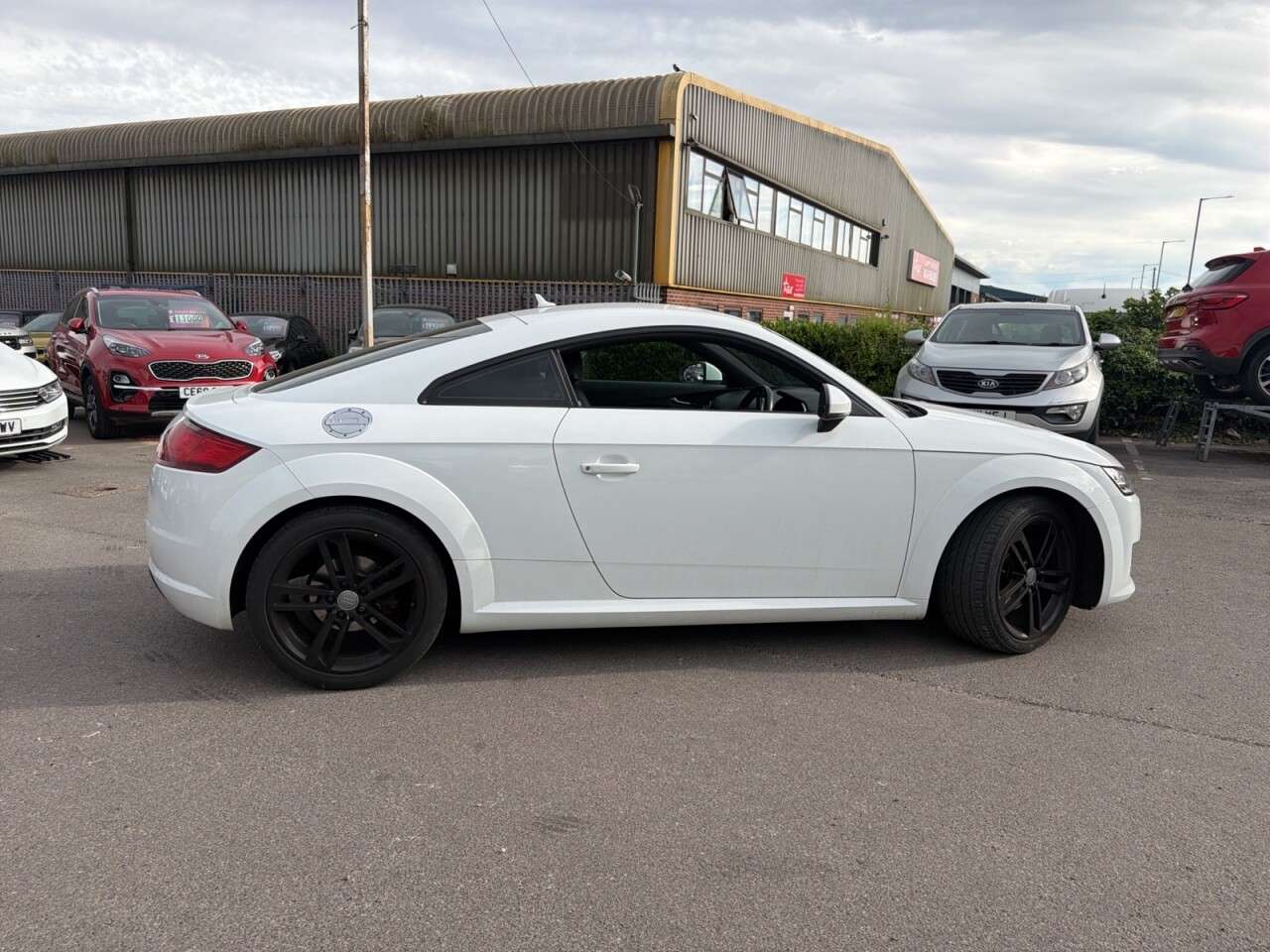 A 2016 AUDI TT 2.0 TDI ultra Sport Coupe 3dr Diesel Manual Euro 6 (s/s) (184 ps) A 2016 AUDI TT 2.0 TDI ultra Sport Coupe 3dr Diesel Manual Euro 6 (s/s) (184 ps)