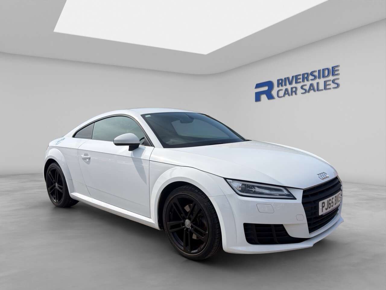 A 2016 AUDI TT 2.0 TDI ultra Sport Coupe 3dr Diesel Manual Euro 6 (s/s) (184 ps) A 2016 AUDI TT 2.0 TDI ultra Sport Coupe 3dr Diesel Manual Euro 6 (s/s) (184 ps)