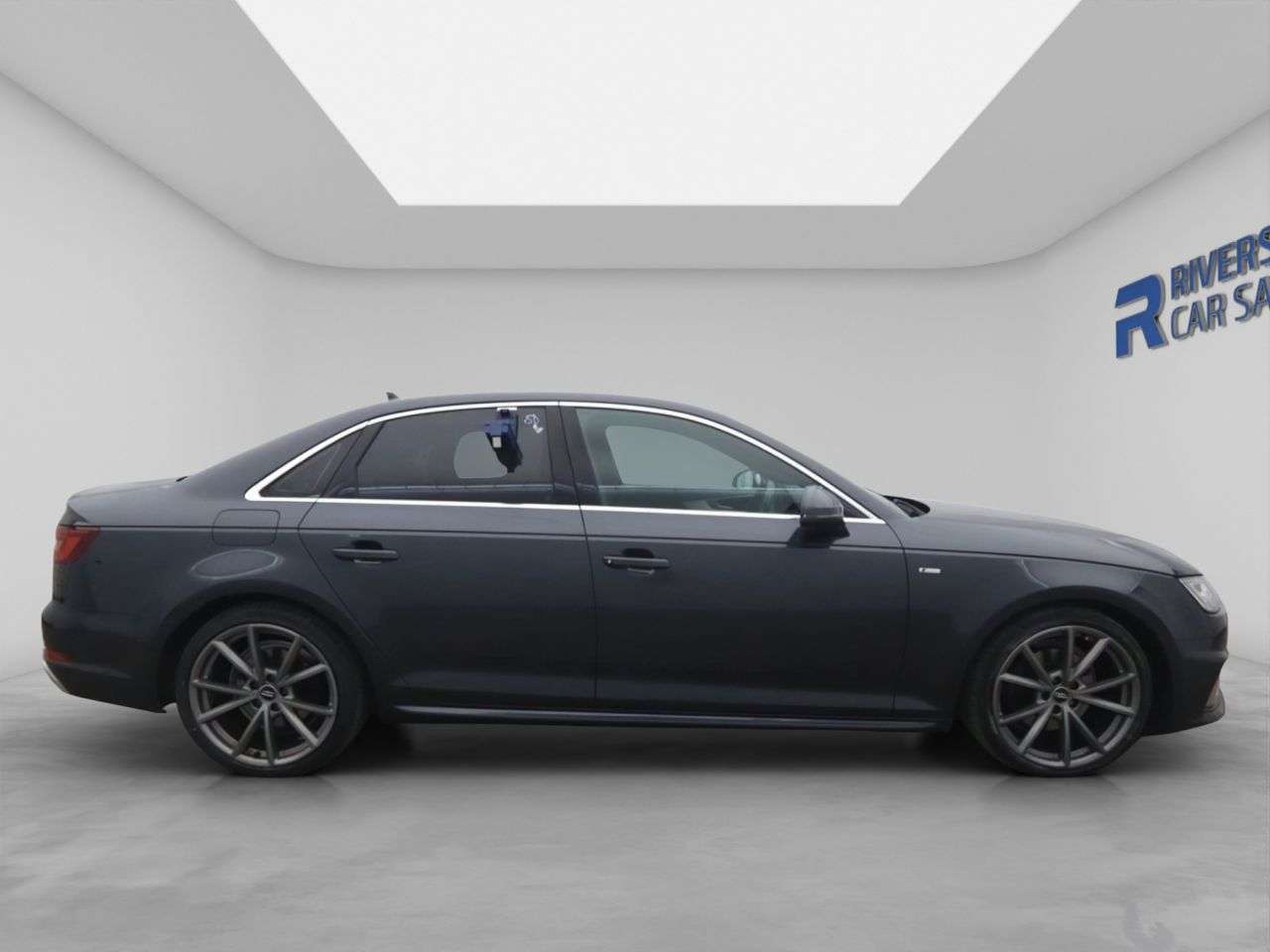 A 2019 AUDI A4 2.0 TFSI 35 S line Saloon 4dr Petrol Manual Euro 6 (s/s) (150 ps) A 2019 AUDI A4 2.0 TFSI 35 S line Saloon 4dr Petrol Manual Euro 6 (s/s) (150 ps)